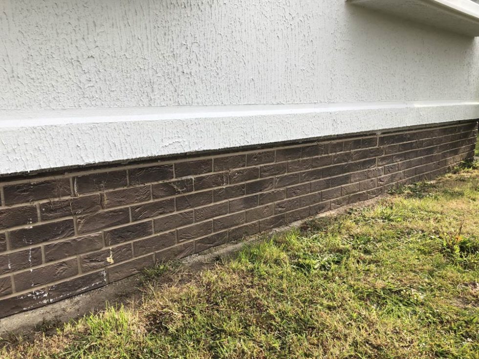 UPVC Skirting & Roof Lines Supremacy Park Home Renovations section-skirting3-980x735